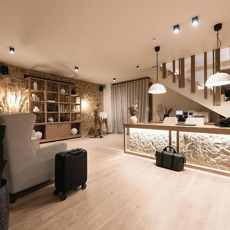 Revi Mountain Boutique Отель 4*